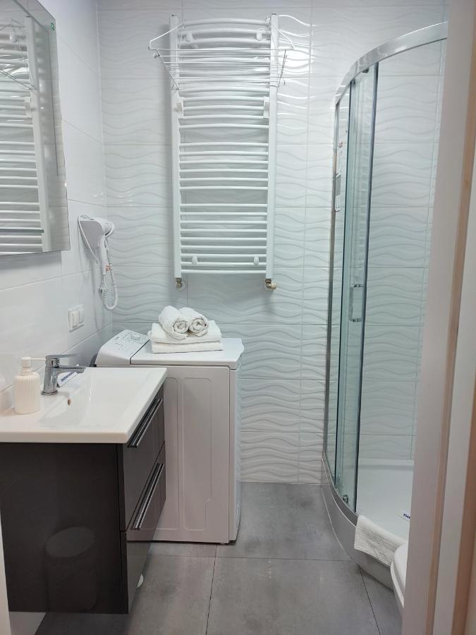 Apartament Nadolnik Bezplatny Parking Klucze W Skrytce Rachunek Познань Екстер'єр фото